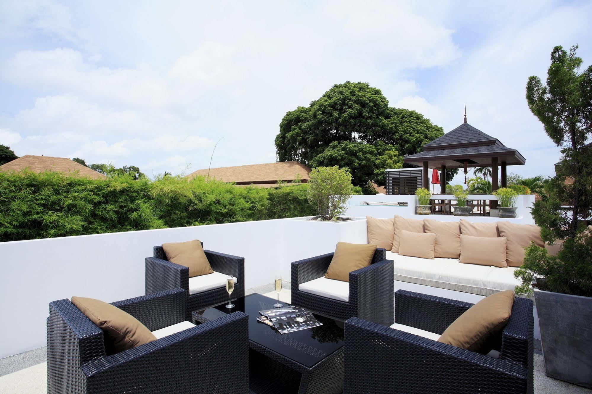 บายเดอะเลค Villa Nai Harn ภายนอก รูปภาพ