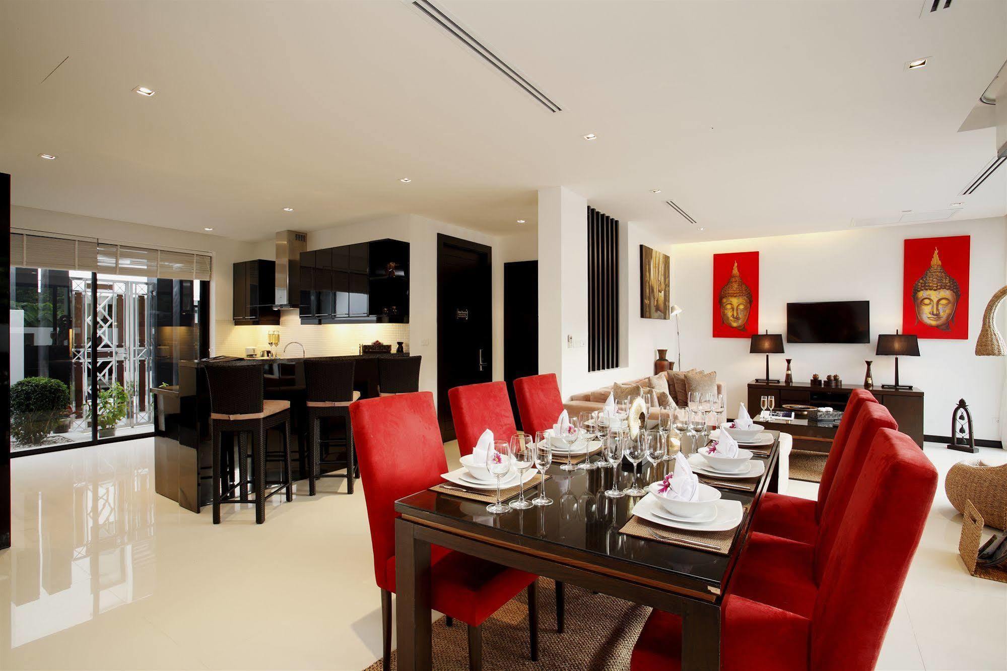 บายเดอะเลค Villa Nai Harn ภายนอก รูปภาพ
