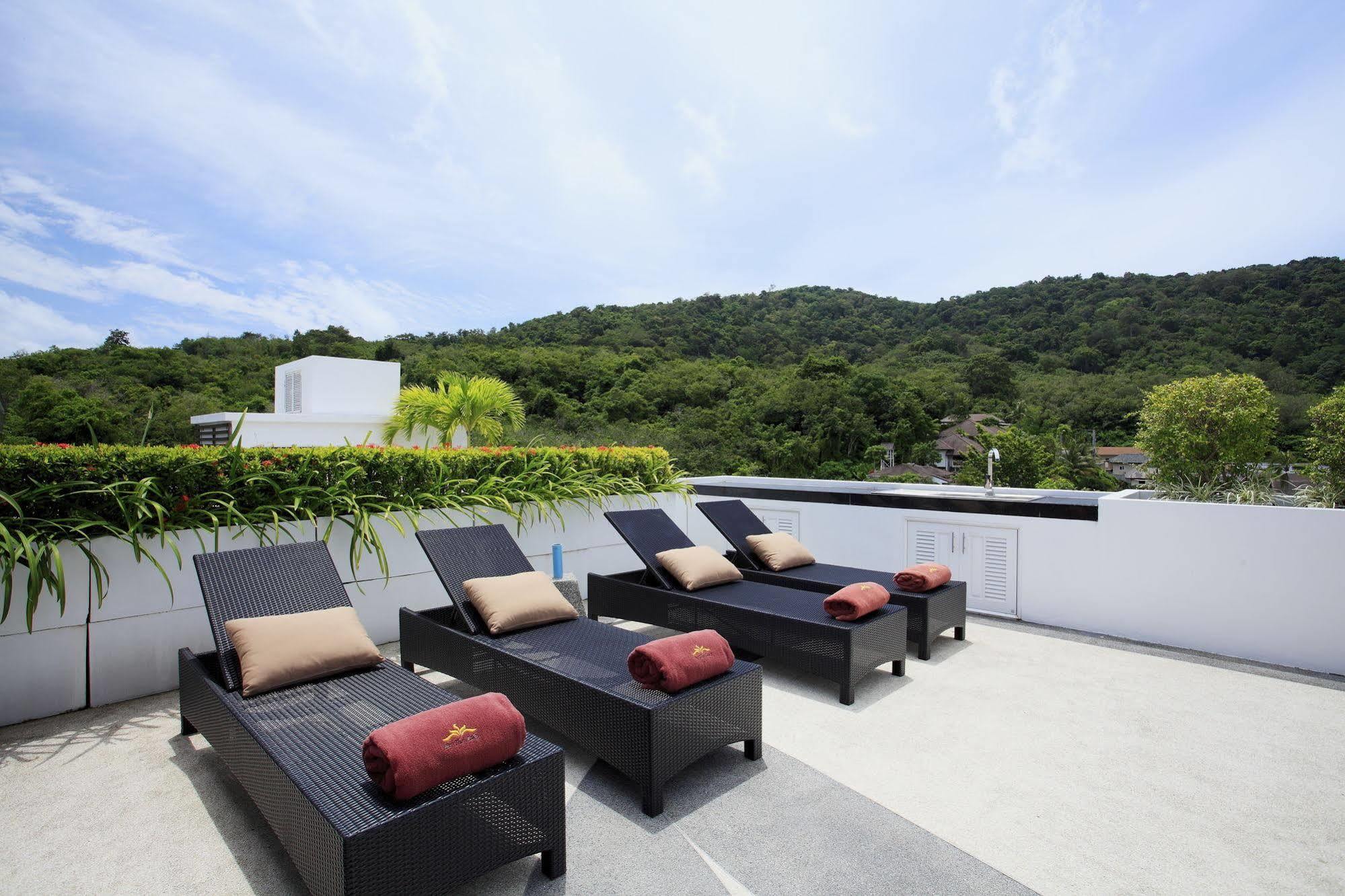 บายเดอะเลค Villa Nai Harn ภายนอก รูปภาพ